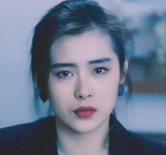 女明星年轻时候的老照片,你可能从未见过这么美的她们