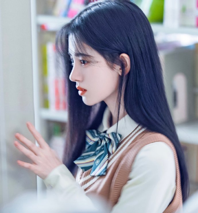 鞠婧祎稀有图[超话]# 来自树芽卷卷 - 微博