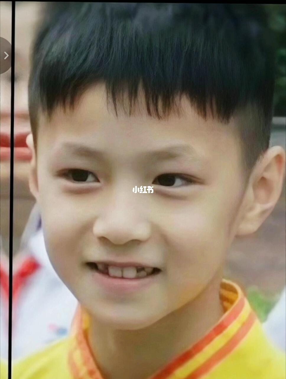 刘耀文小时候也太可爱了吧