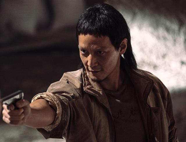 电影《除暴》中的吴彦祖,不再是美少年,却成了真硬汉