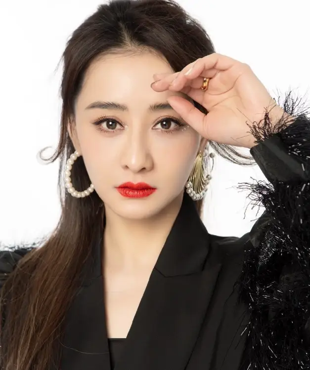 大家只知47岁陈德容嫌弃演大妈,却不知她年轻时,美得像仙女!_妈妈_琼