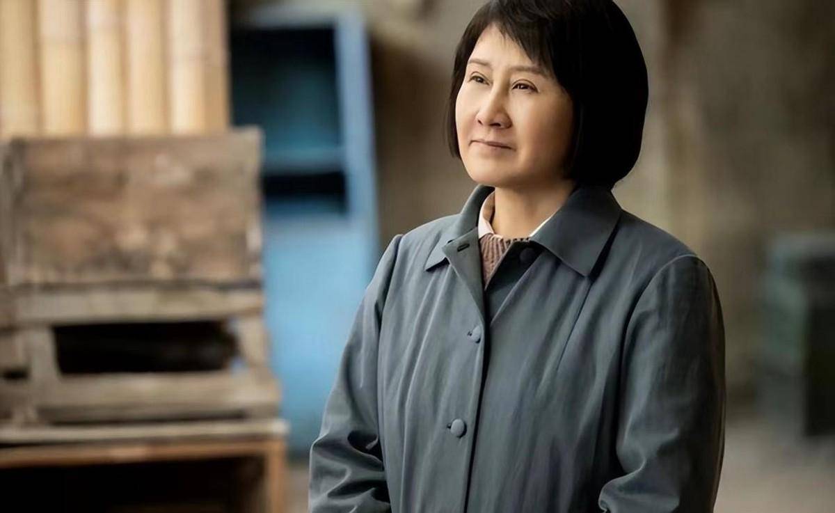 爱情与财富的双重奏:张凯丽的选择