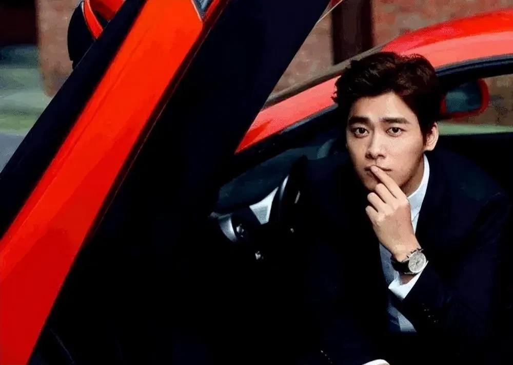 时间还是发生在2020年,看来,李易峰私生活一直很混乱,粉丝都被他的