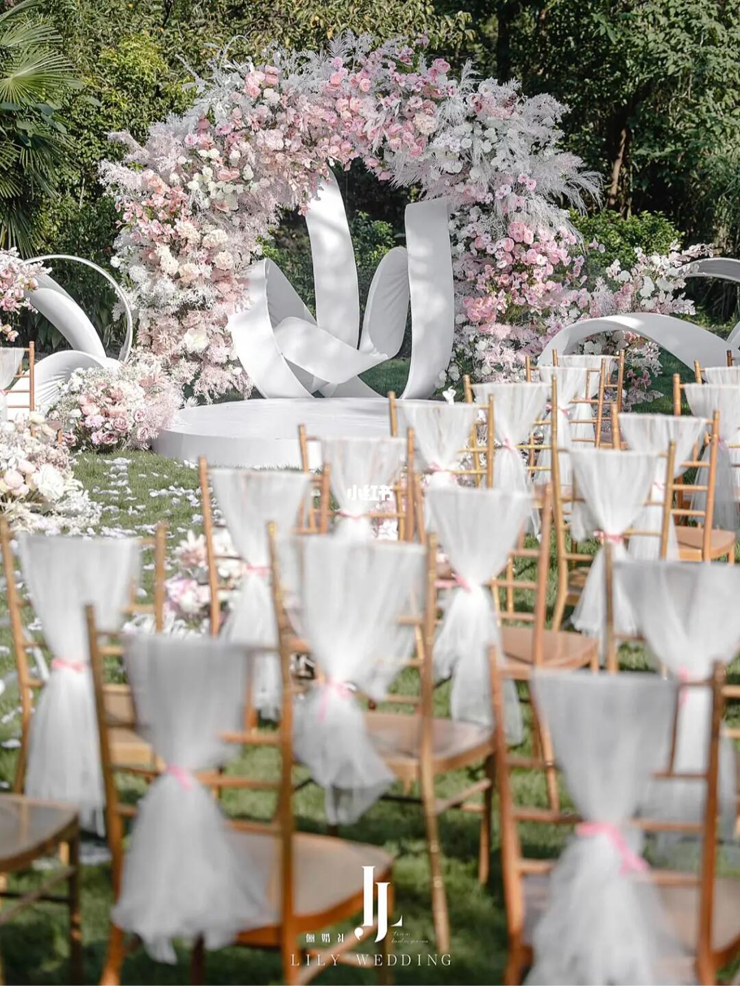 俪婚礼婚礼场地:十里芳菲婚礼色调:粉白色婚礼风格:唯美-圈圈圆圆圈圈