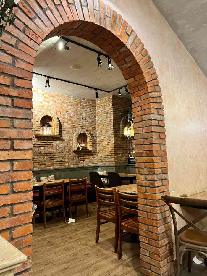 玛格萝妮餐厅长阳店