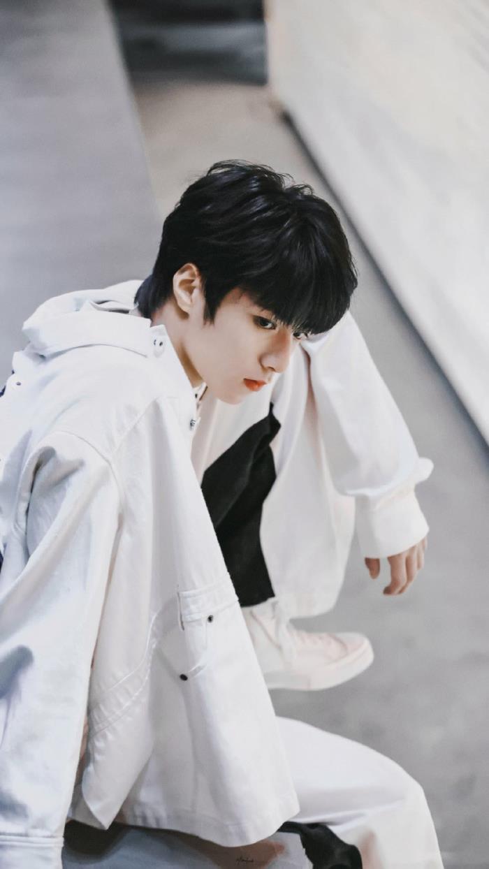 刘耀文超帅高清壁纸你们要的刘耀文高清壁纸