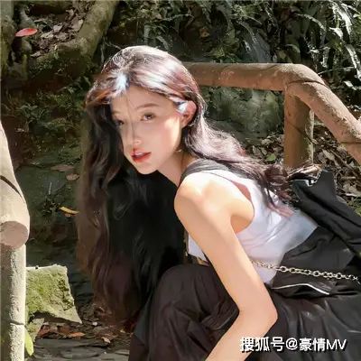 小众女生头像真人干净_有气质的女生头像惊艳