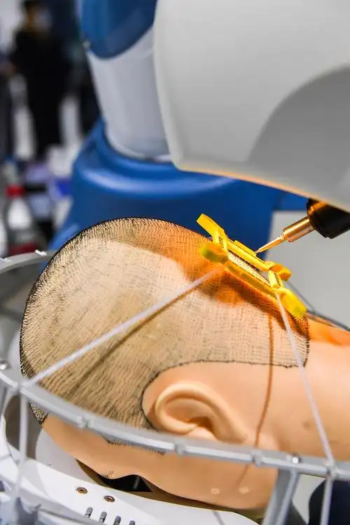 进博会上的机器人(组图)(8)