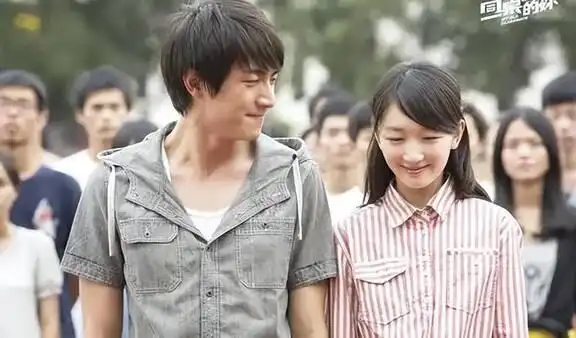 事实证明三金影后周冬雨已走上了演员的另一条大道