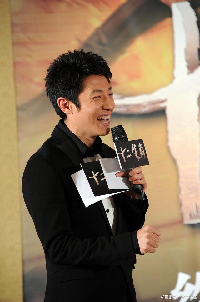 撒贝宁探访贵州村ba