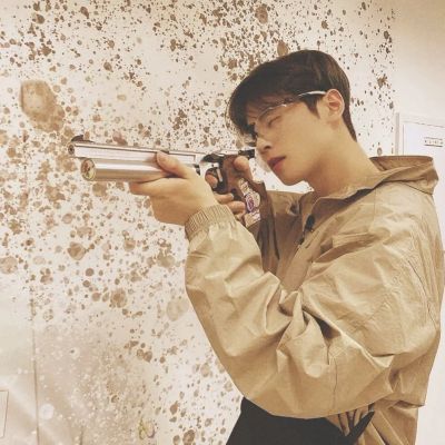 男生头像精选帅气高清图片超酷霸气男生真人头像大全