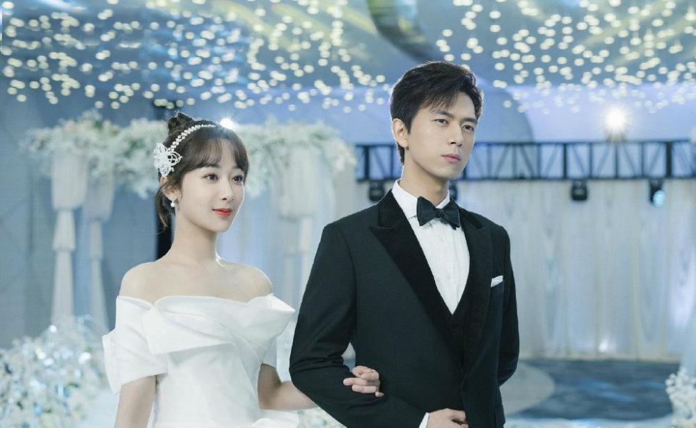 《我的时代你的时代》世纪婚礼,杨紫李现回归吻戏好实,佟年穿婚纱身材