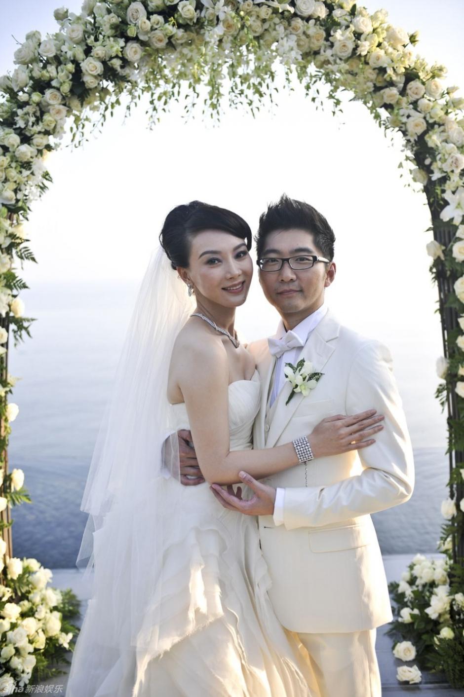 零绯闻的"旗袍女王"陈数真实人生,12年神仙爱情被董卿称赞