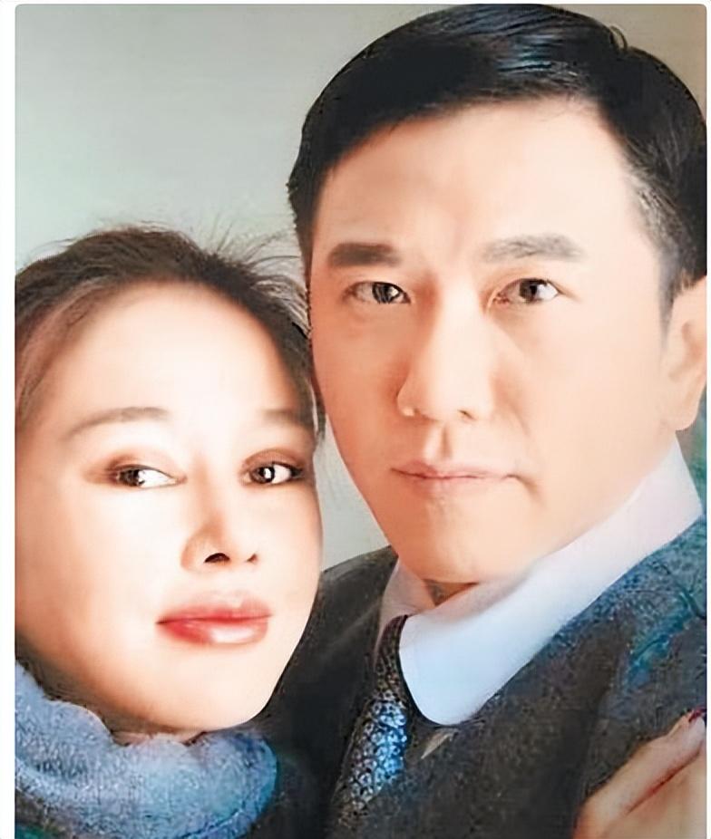 温兆伦的第一段感情,是与初恋女友李丽蕊.