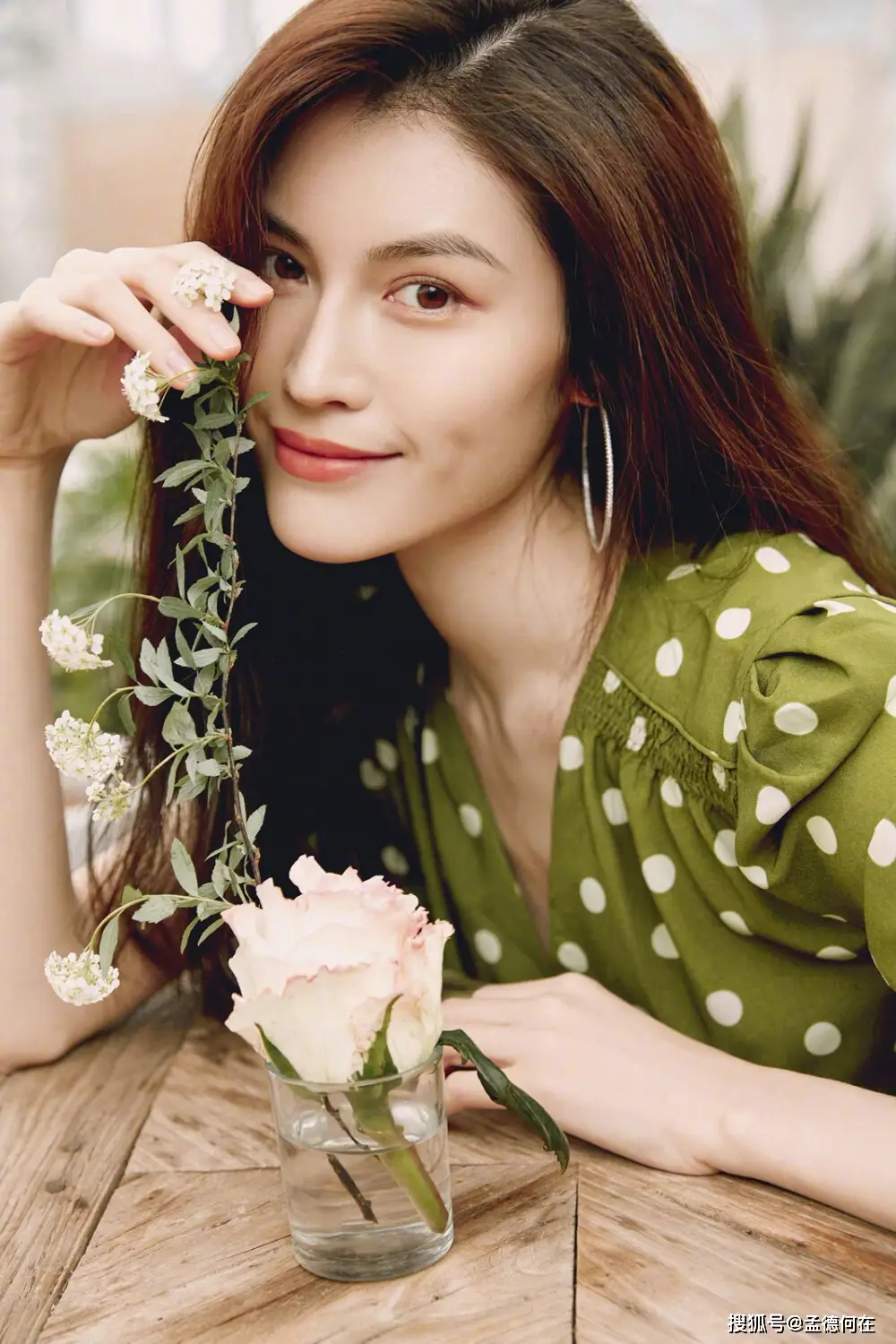 原创不愧是维密模特世界级女神何穗写真赏