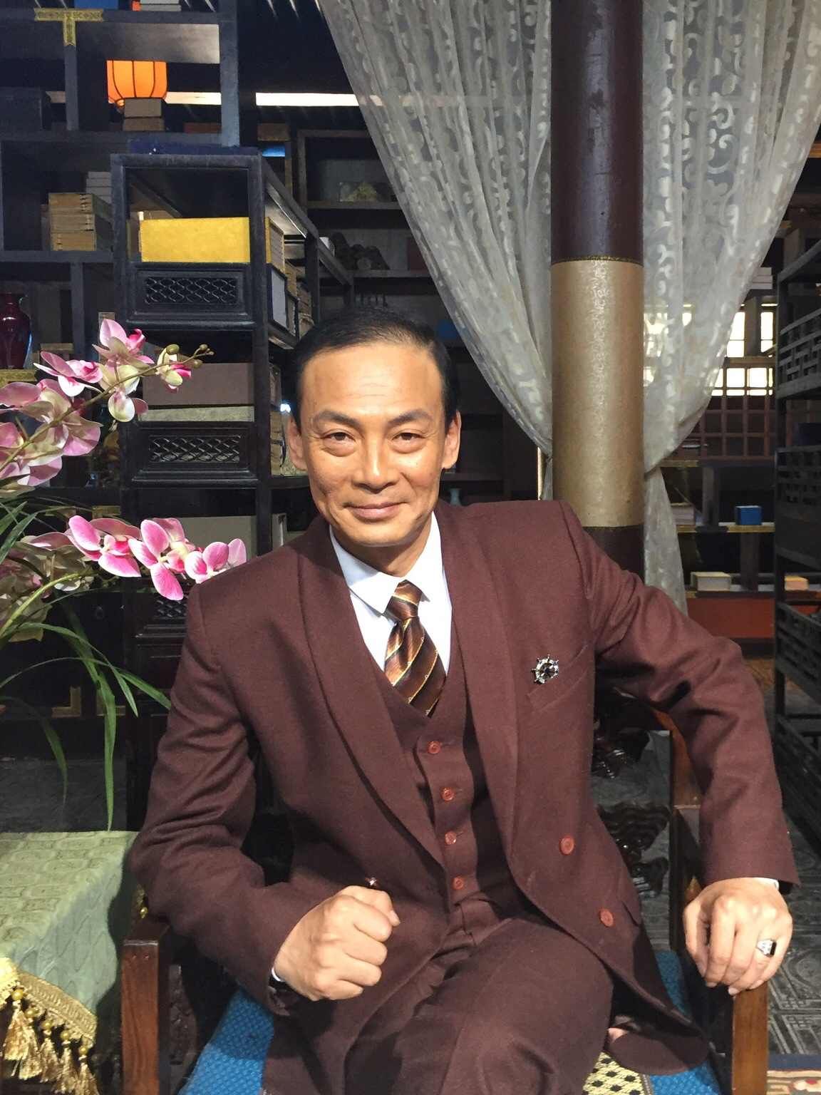 eb1u91z">杨猛,1963年7月15日出生于吉林省吉林市,中国内地影视男演员