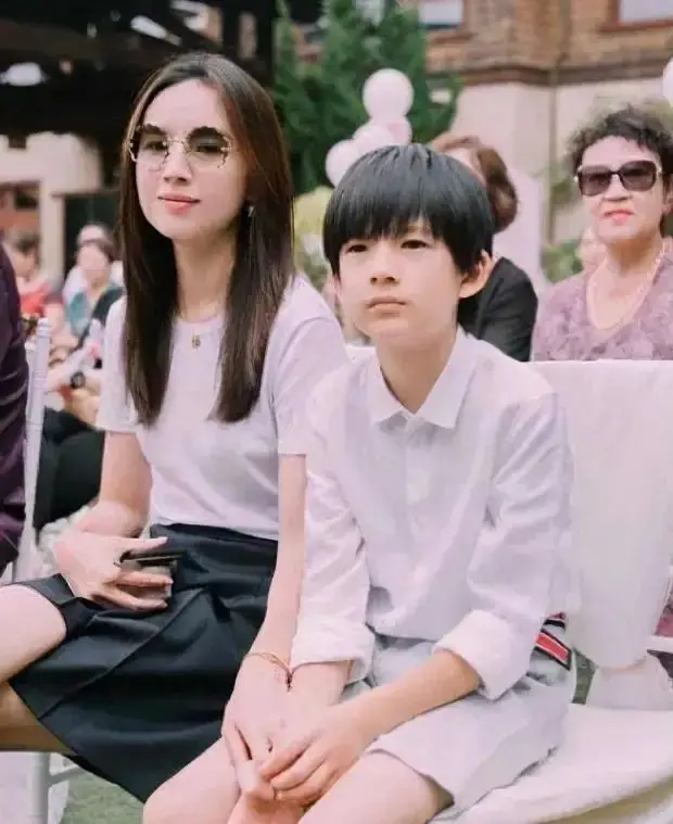 董洁儿子顶顶身高惊人,才15岁身高将近180,颜值吊打内娱男星_未来的