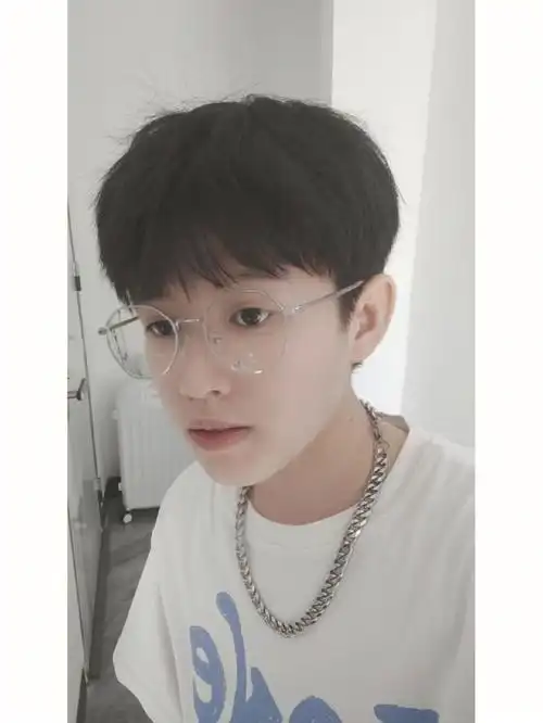 美p姐姐都在哪#日常碎片plog #笔记灵感 #女生短发发型  #少年感