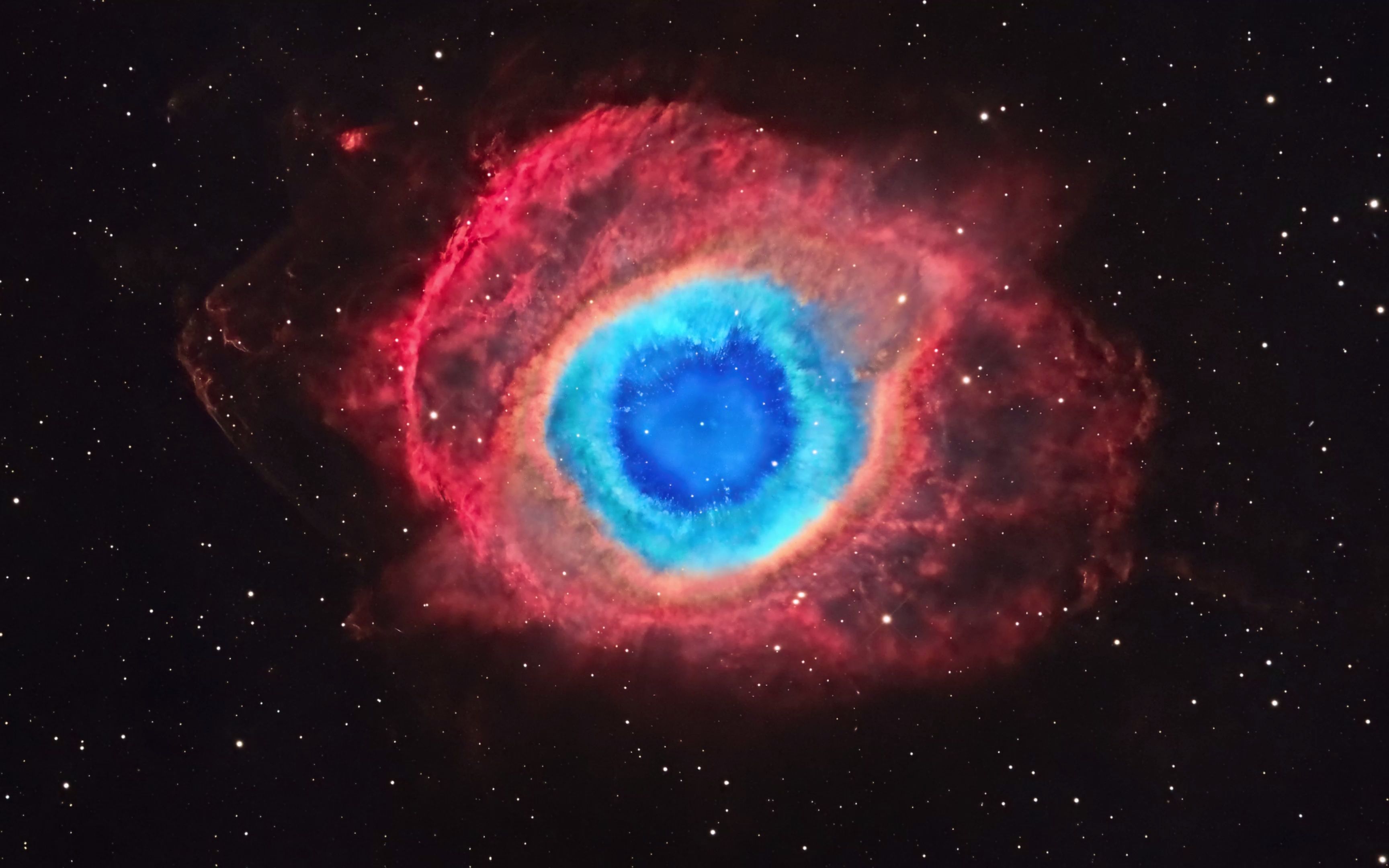 【4k】我们用两台望远镜超长曝光拍摄到的上帝之眼