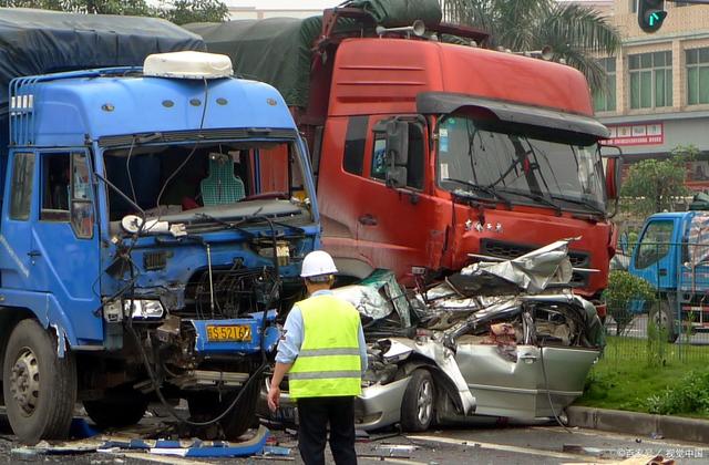 夺命大货车致4人死亡,广西博白交通事故!警钟长鸣