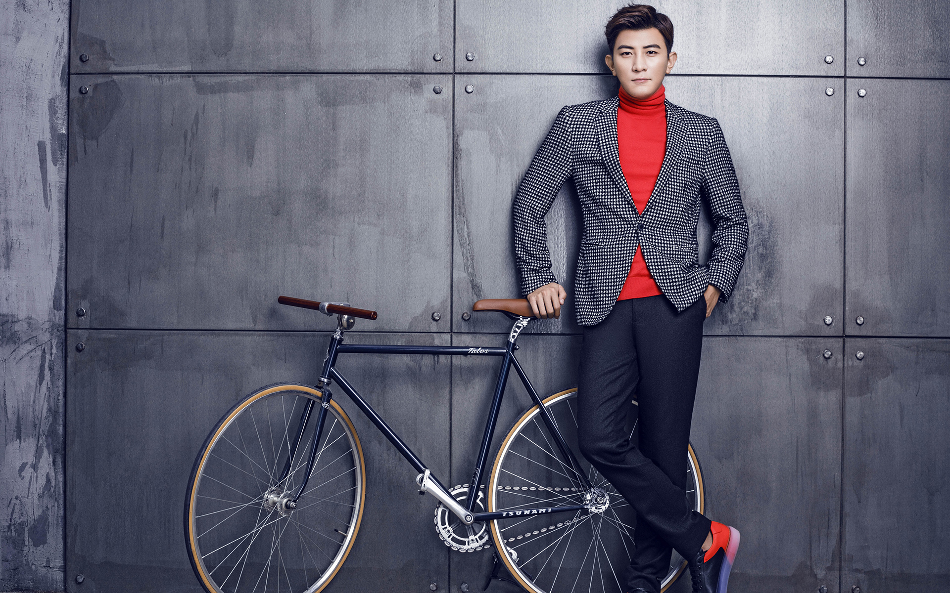 节目主持人大左个人帅气写真照片桌面壁纸下载