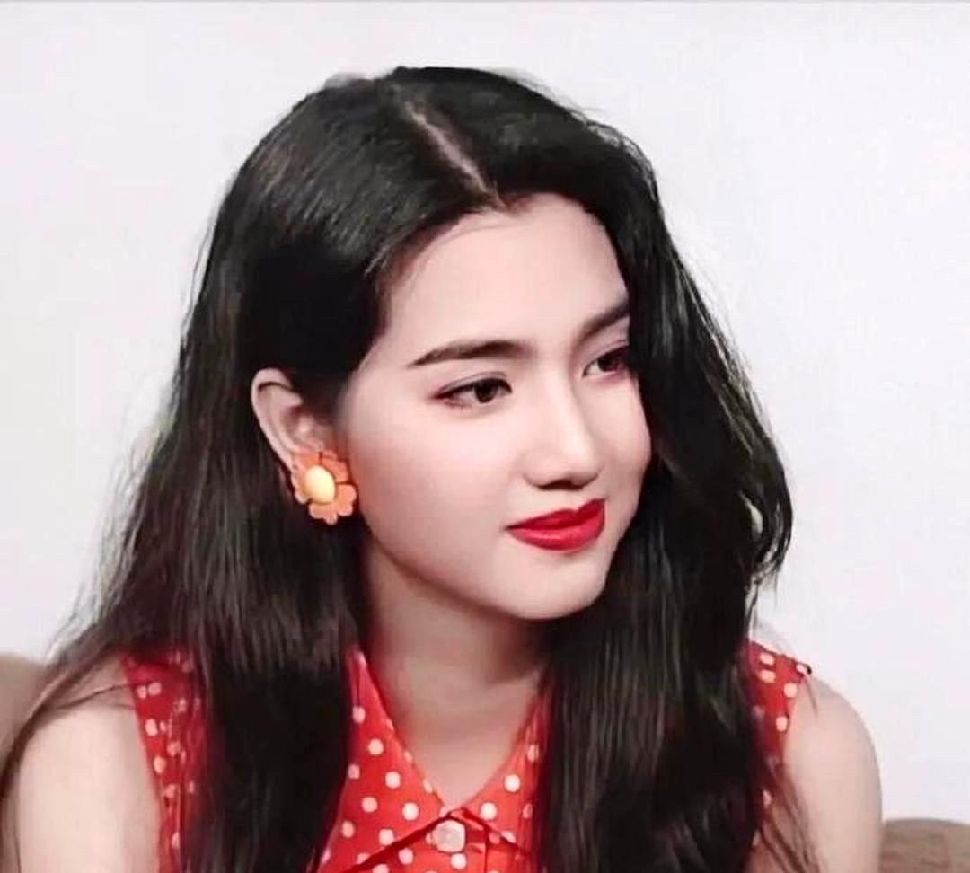 张柏芝年轻时真的非常美丽.