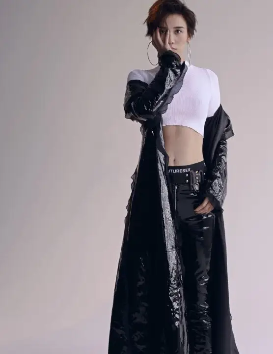 173的身高变163,宋佳这牛仔裤厉害了!腿瞬间变粗!