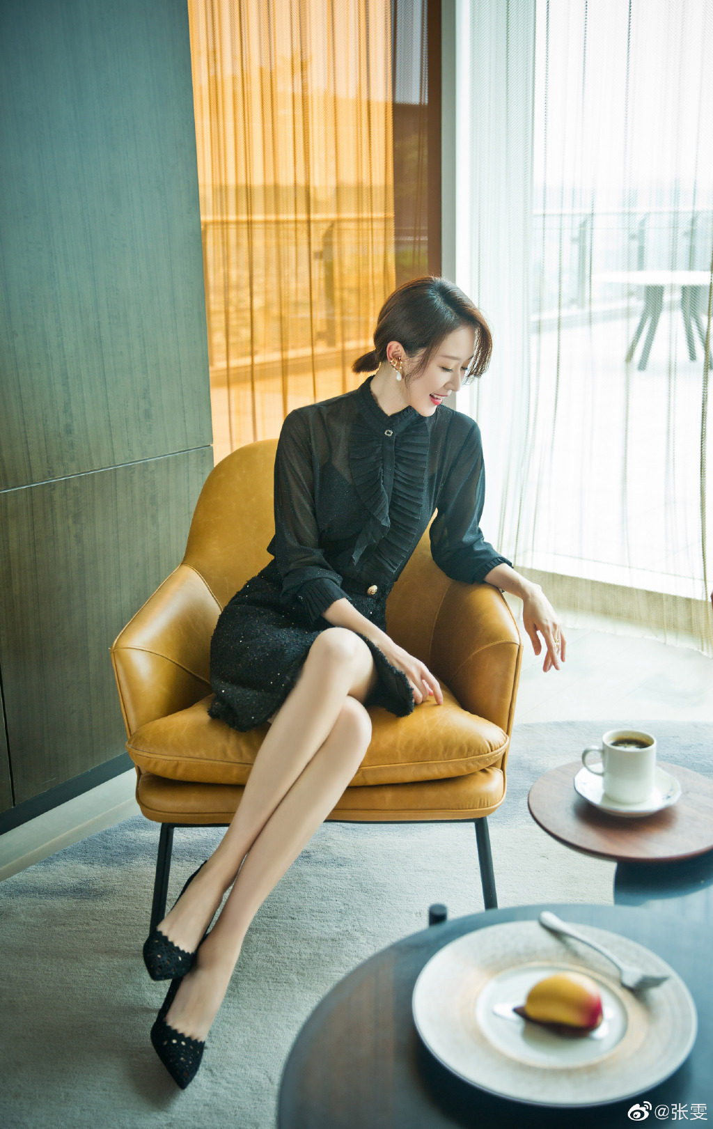 美女演员张雯迷人写真美照欣赏好御姐范