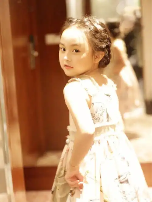 刘楚恬〡生活照3