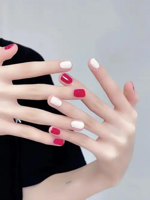 跳色美甲辣妹风