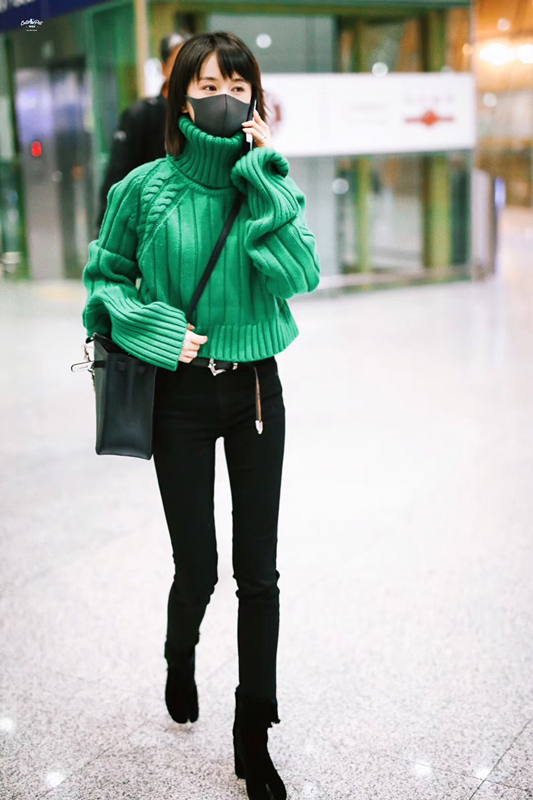 王子文机场穿搭实力教学挥别秋冬沉闷只需一招