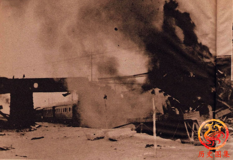 张作霖皇姑屯被炸瞬间现场很惨烈图十张作霖被部下抬上车