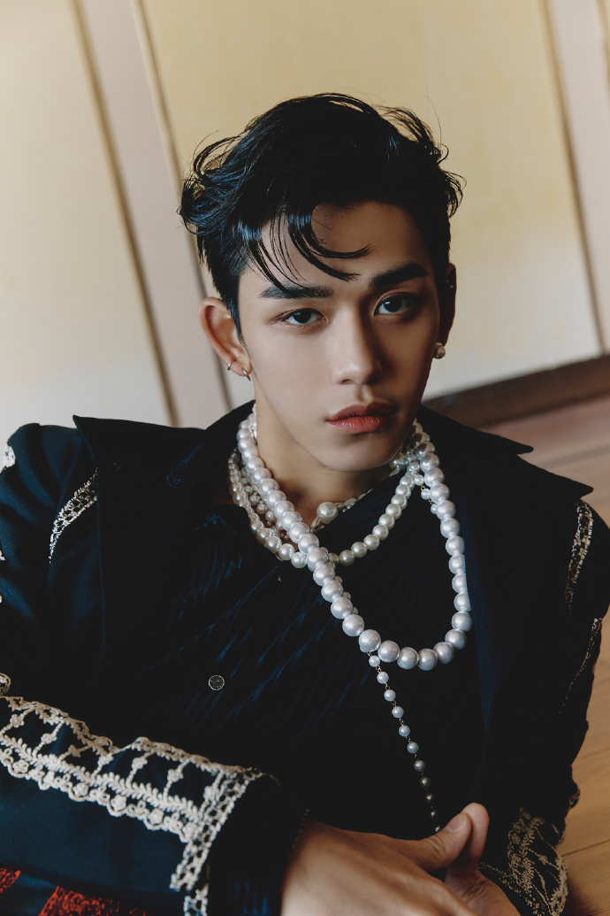 《kick back》_预告照_lucas#威神v#wayv超话#weishenv##lucas#黄旭熙