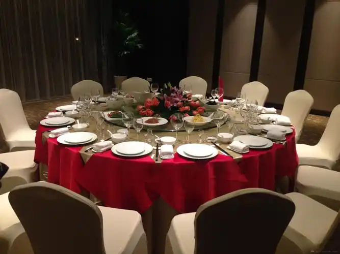 晚宴,开始战斗之前