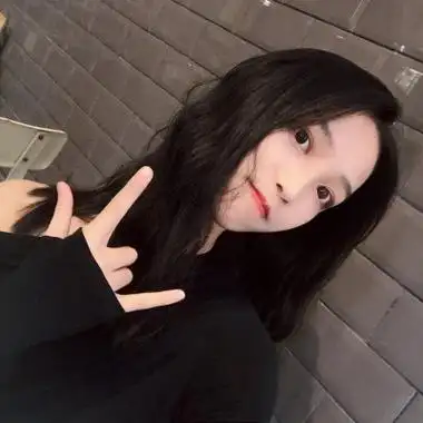 霸气侧脸长发气质御姐女头 孤傲冷艳的不易撞小众微信女头_女生头像