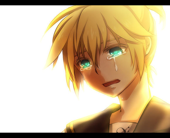 求那种在流泪忧伤的,动漫图片或头像越多越好