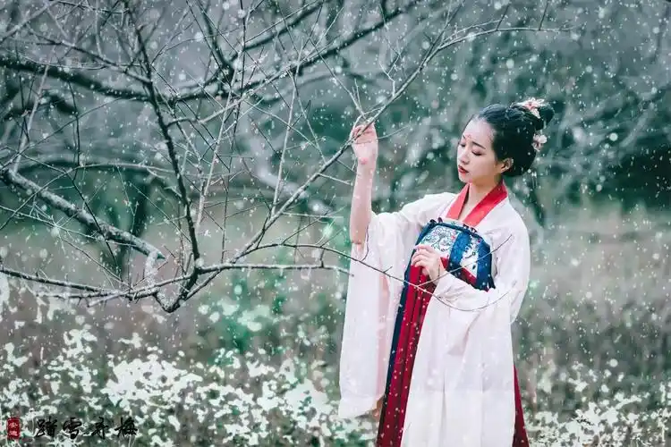 古风样片:踏雪寻梅