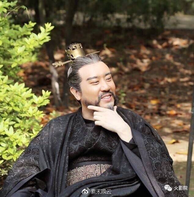 演得了警察,扮得了刘备,hold住曹操,于和伟厉害