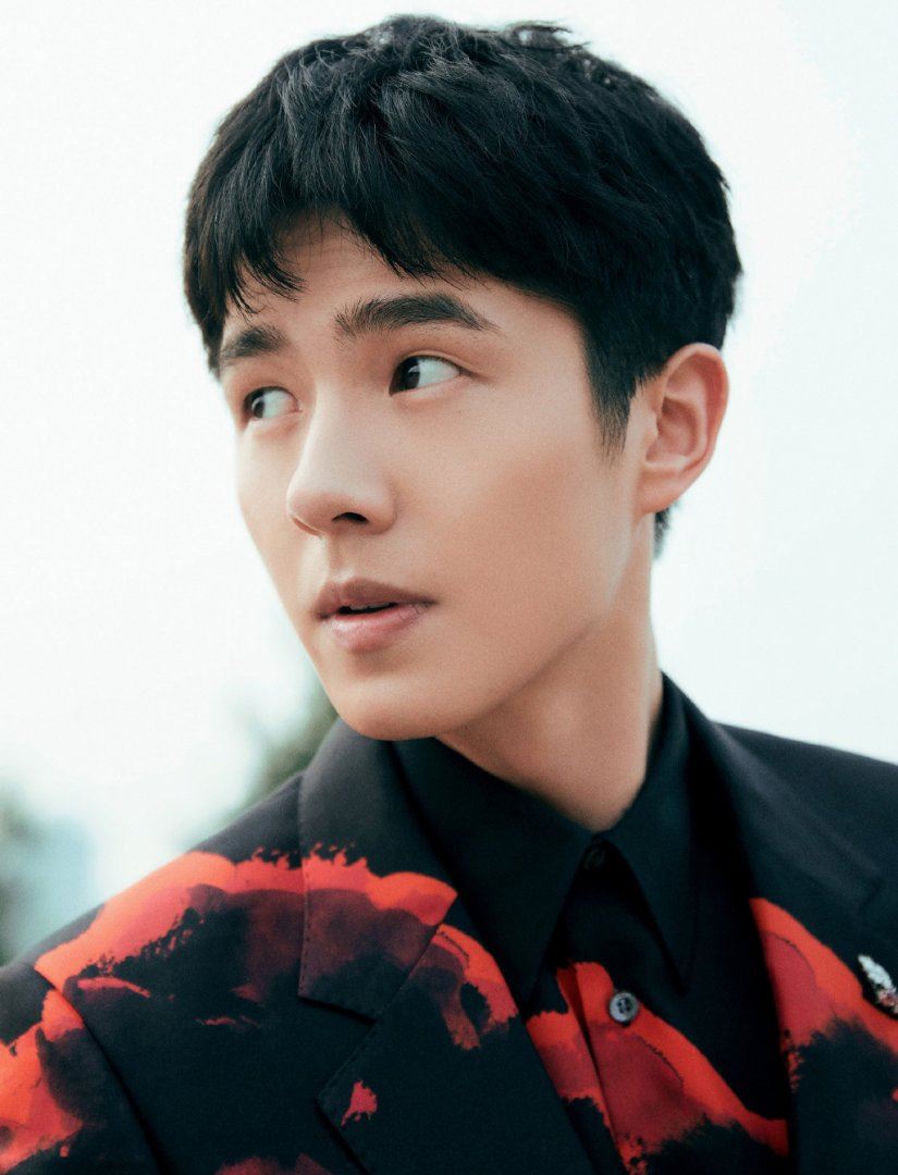 刘昊然图片,印花西装图片,帅气图片,写真图片相关的明星图片,就上可爱