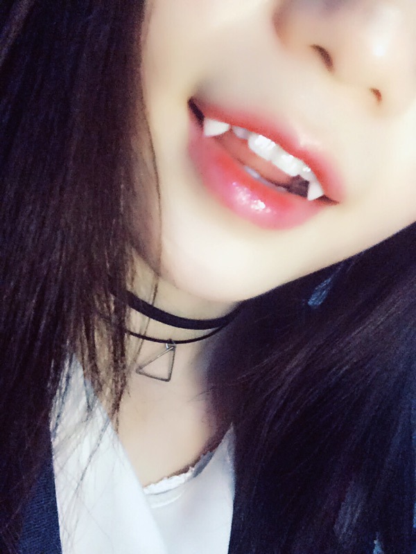 外贸 万圣节吸血鬼假牙僵尸牙齿小虎牙影视cos化妆舞会道具批发