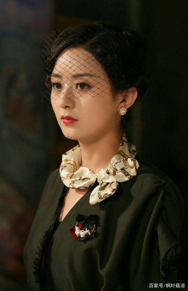 胭脂|赵丽颖民国小姐造型又美又帅,看看你最喜欢哪套?