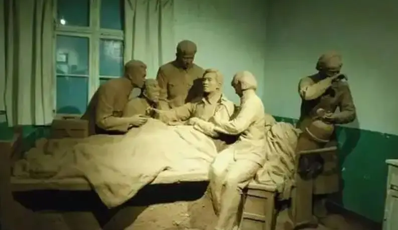 原创1964年焦裕禄病逝出殡之日10万人到场有人跳下墓坑阻止下葬