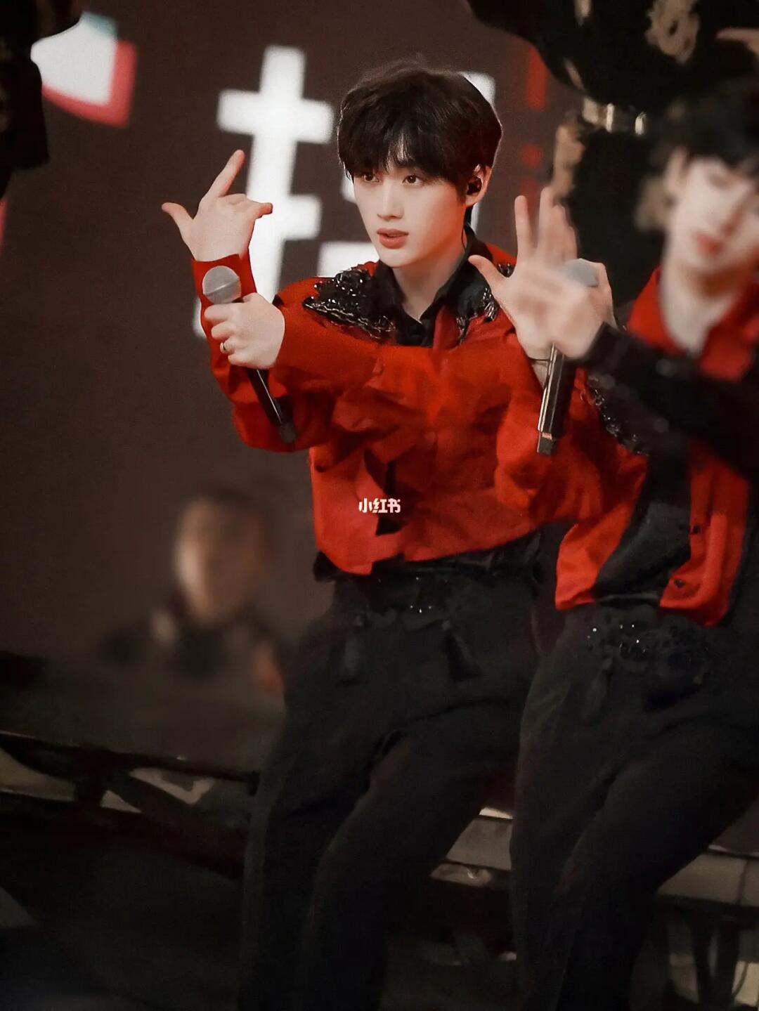 还有人没看时代少年团过昨晚的图吗