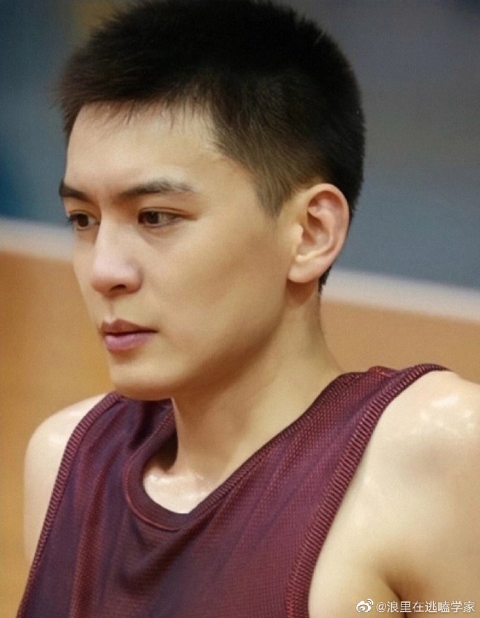 杨鸣称颜值在成绩面前不值一提##杨鸣回应长得帅有啥烦恼