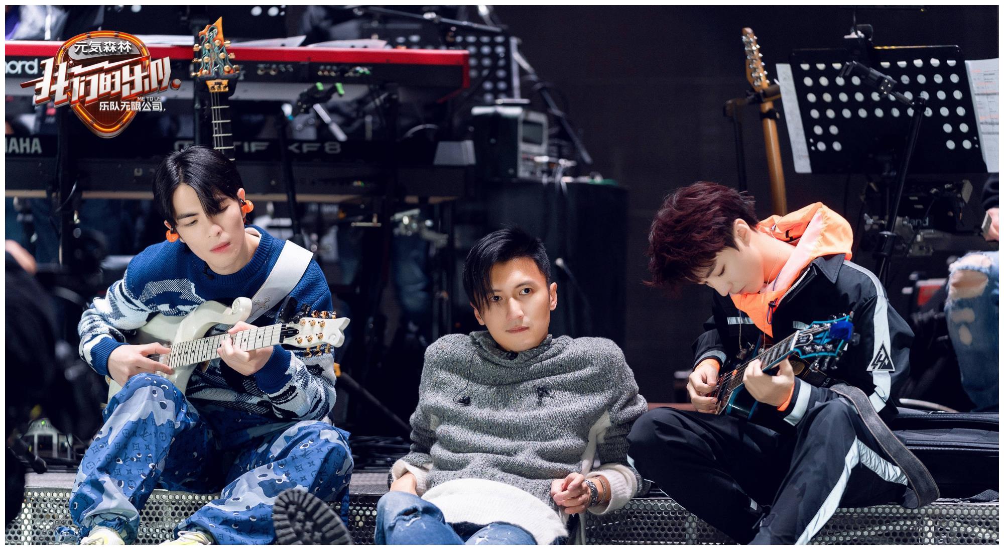 厨艺较量?谢霆锋给王俊凯萧敬腾做饭,果然要等到两人pk了