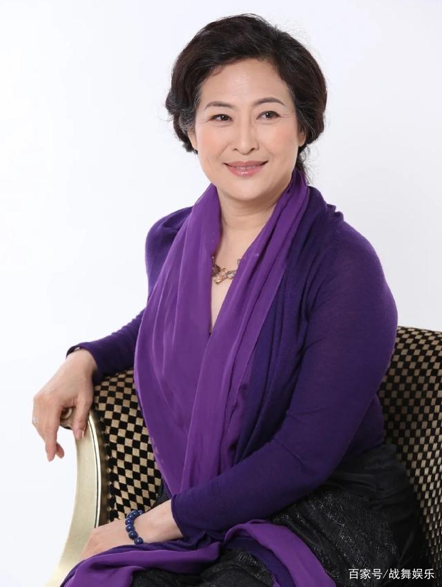 老戏骨许娣:与17岁初恋结婚,老公给她当助理,她挣的钱都给老公