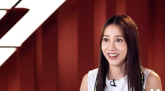 谁能想到,不争不抢的她却成了《浪姐2》里的"海王"_周笔畅_胡静_姐姐