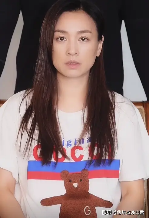 张庭素颜照出炉,无美颜,无滤镜,大家觉得这状态多少岁?