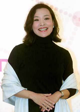 陈冲准备和赵薇合作电影 被叫大龄女星很无奈