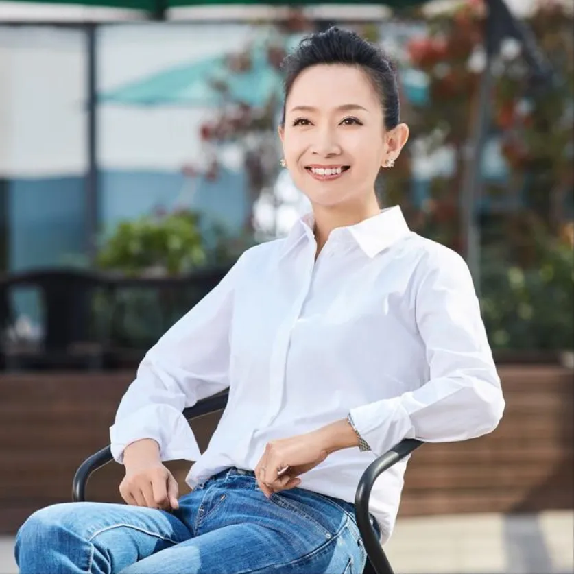 主持人王芳:嫁给大15岁的教授,为婚姻做的一切牺牲都不后悔